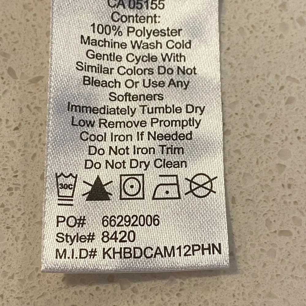 ULTRA CLUB men’s XL black tee shirt with a MAD CARDS Logo on the left chest Red. - Picture 11 of 11